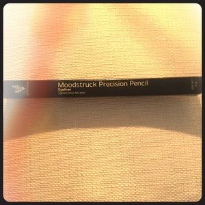 Moonstruck Precision Pencil Eyeliner